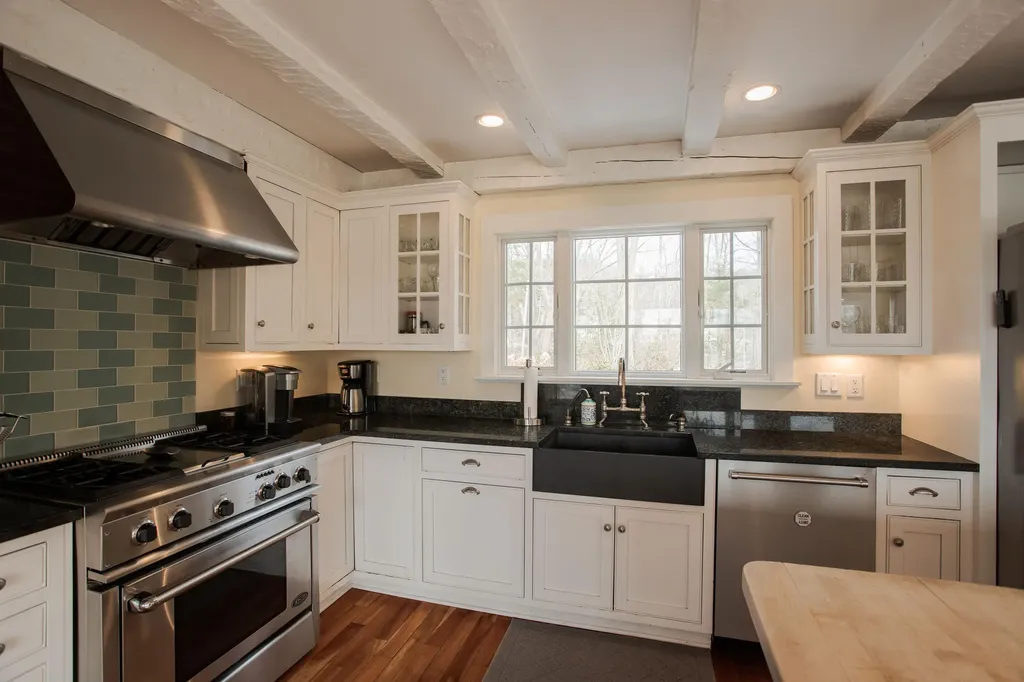 133 River Road York ME 03902