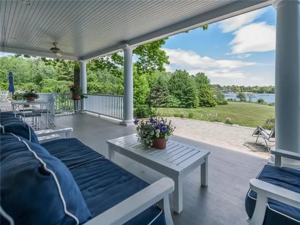 133 River Road York ME 03902