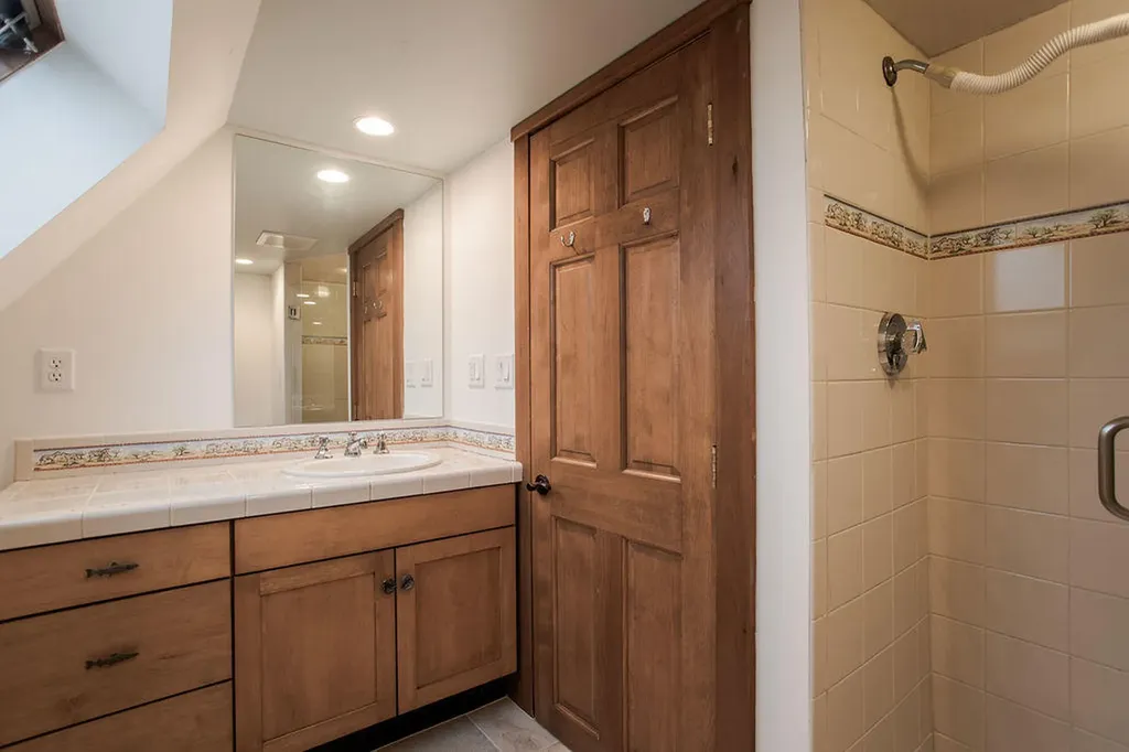 133 River Road York ME 03902