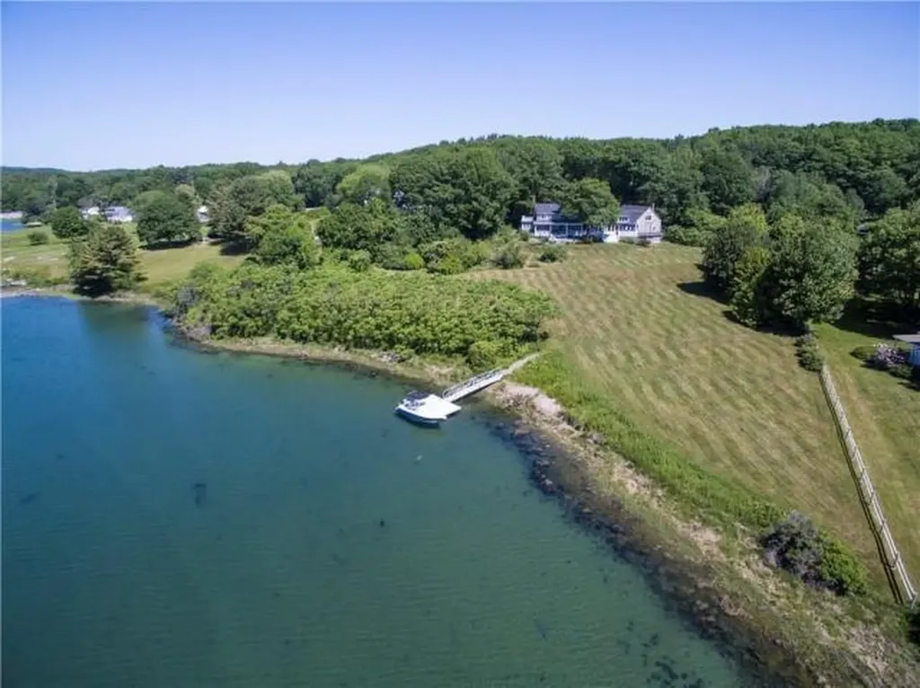 133 River Road York ME 03902