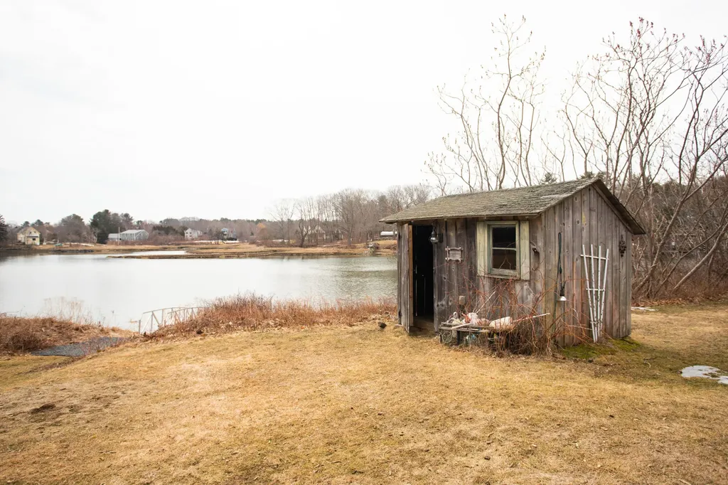 133 River Road York ME 03902