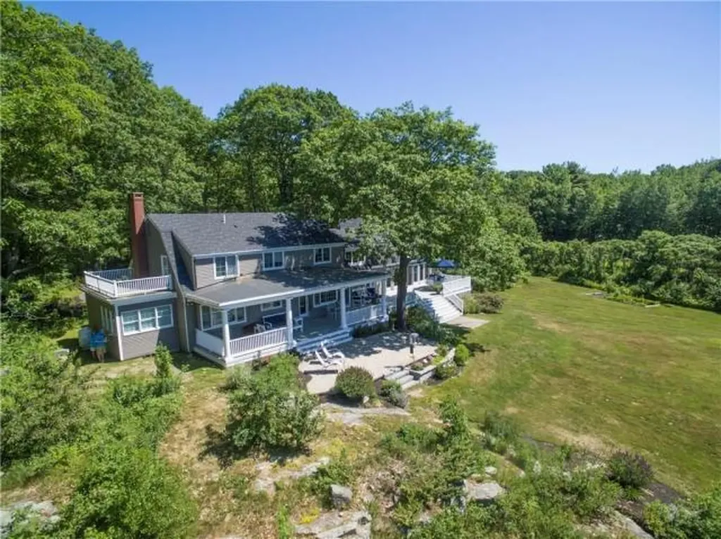 133 River Road York ME 03902