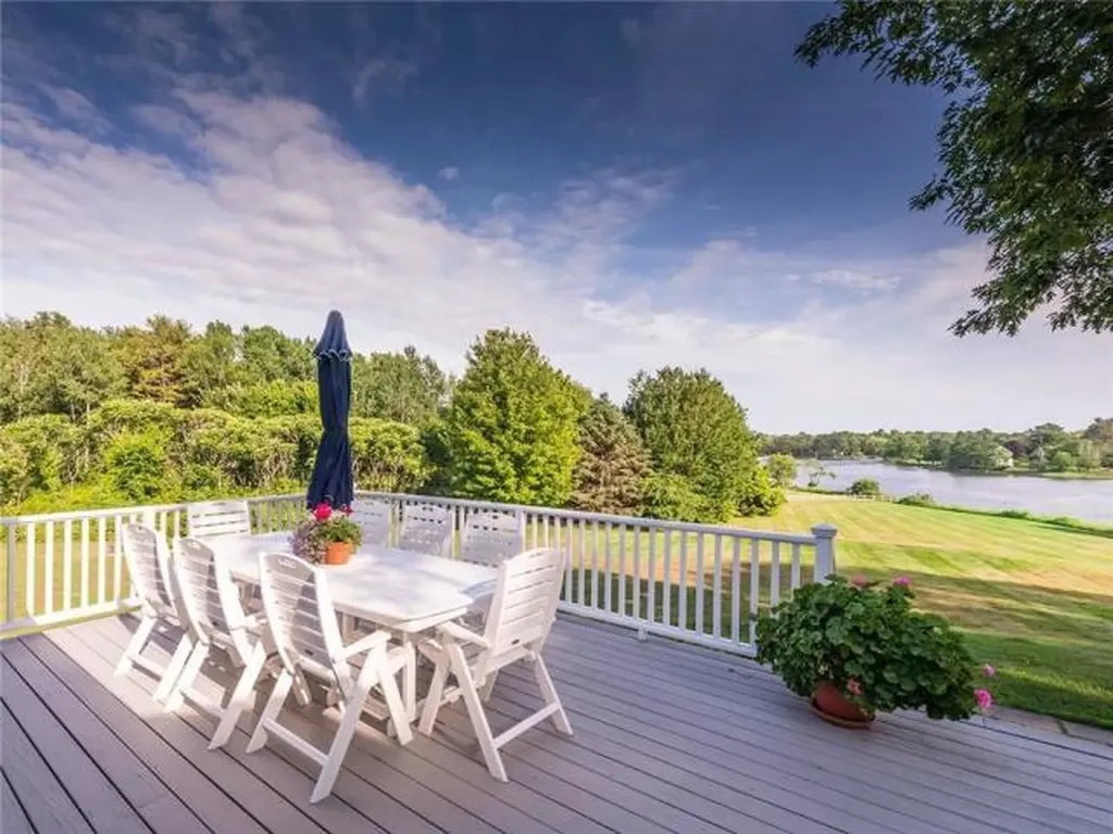 133 River Road York ME 03902