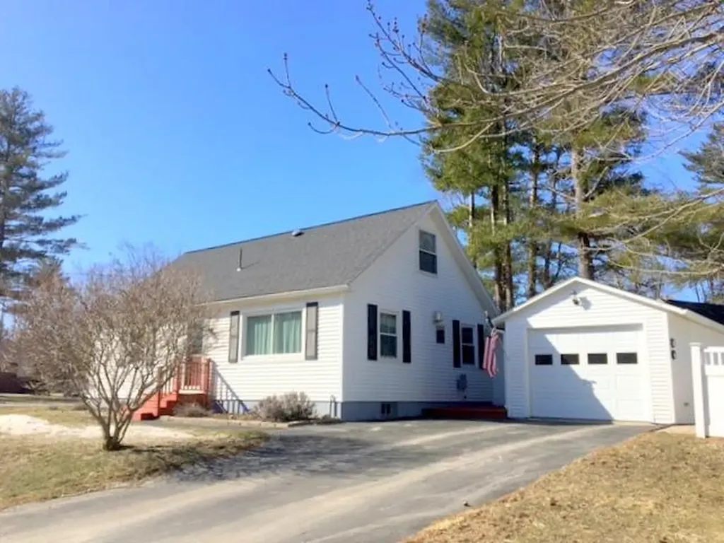 1 Paul Street Winslow ME 04901