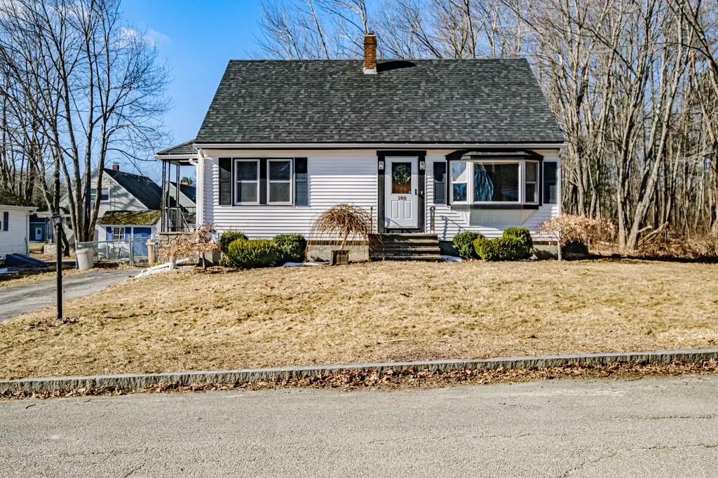 180 Hennessy Drive Portland ME 04103