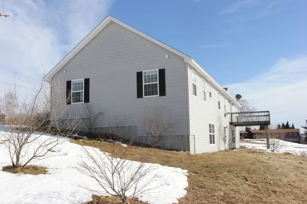381 Greenwood Mountain Road Hebron ME 04238