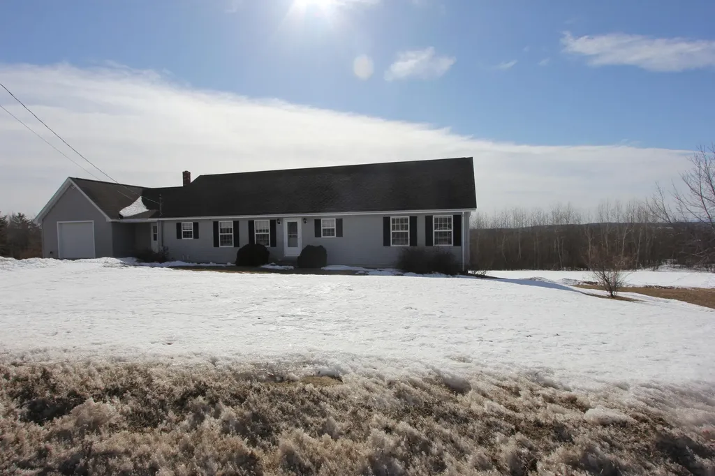 381 Greenwood Mountain Road Hebron ME 04238