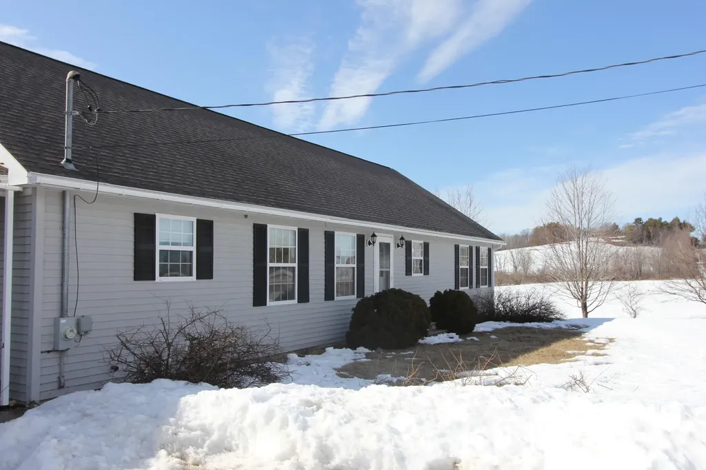 381 Greenwood Mountain Road Hebron ME 04238