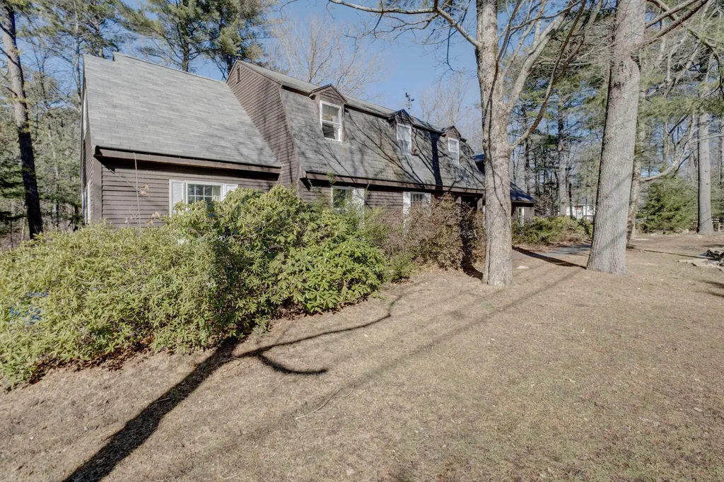 48 Columbia Avenue Brunswick ME 04011