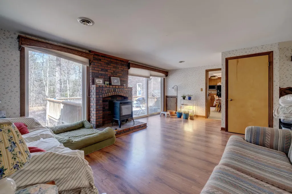 48 Columbia Avenue Brunswick ME 04011