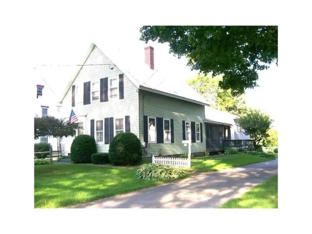 74 Main Street Skowhegan ME 04976