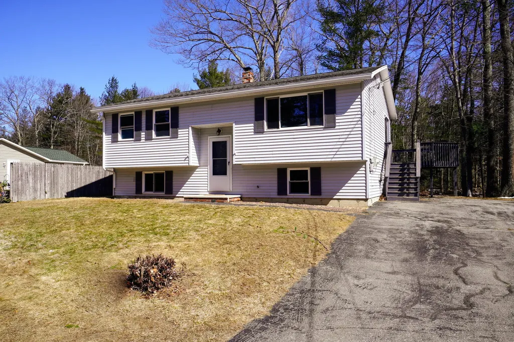 18 Emery Street Lisbon ME 04250