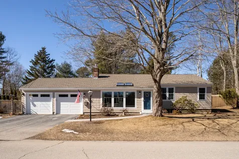 12 Ridgewood Circle Kennebunk ME 04043
