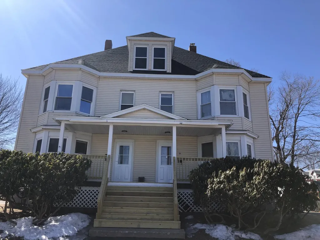29-31 Ray Street Biddeford ME 04005