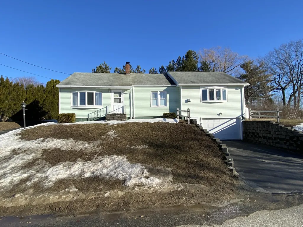 35 Prospect Avenue Lewiston ME 04240
