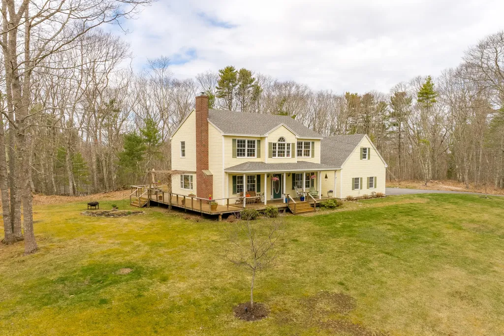 49 Stonewall Road Harpswell ME 04079