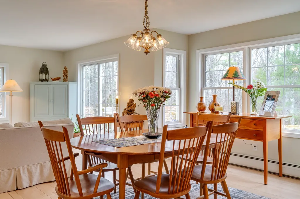 49 Stonewall Road Harpswell ME 04079
