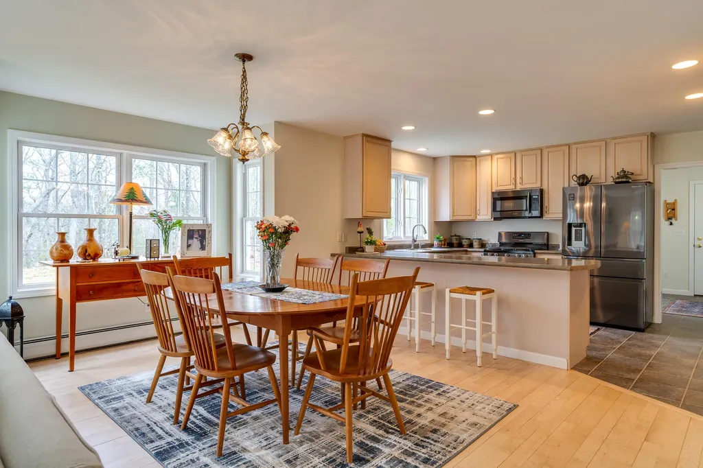 49 Stonewall Road Harpswell ME 04079