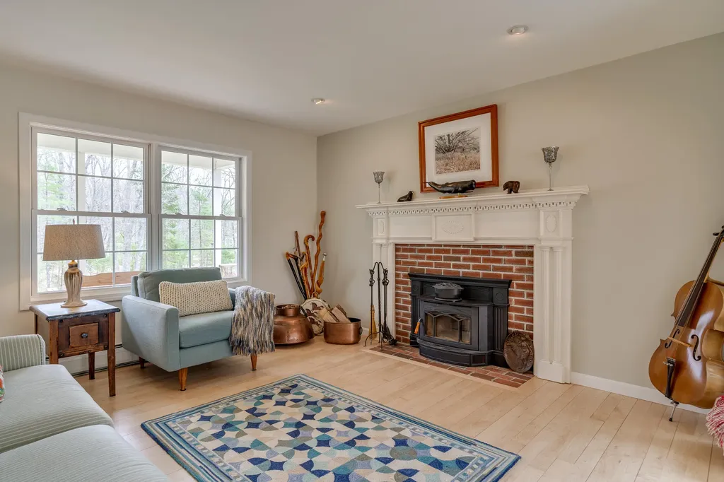 49 Stonewall Road Harpswell ME 04079