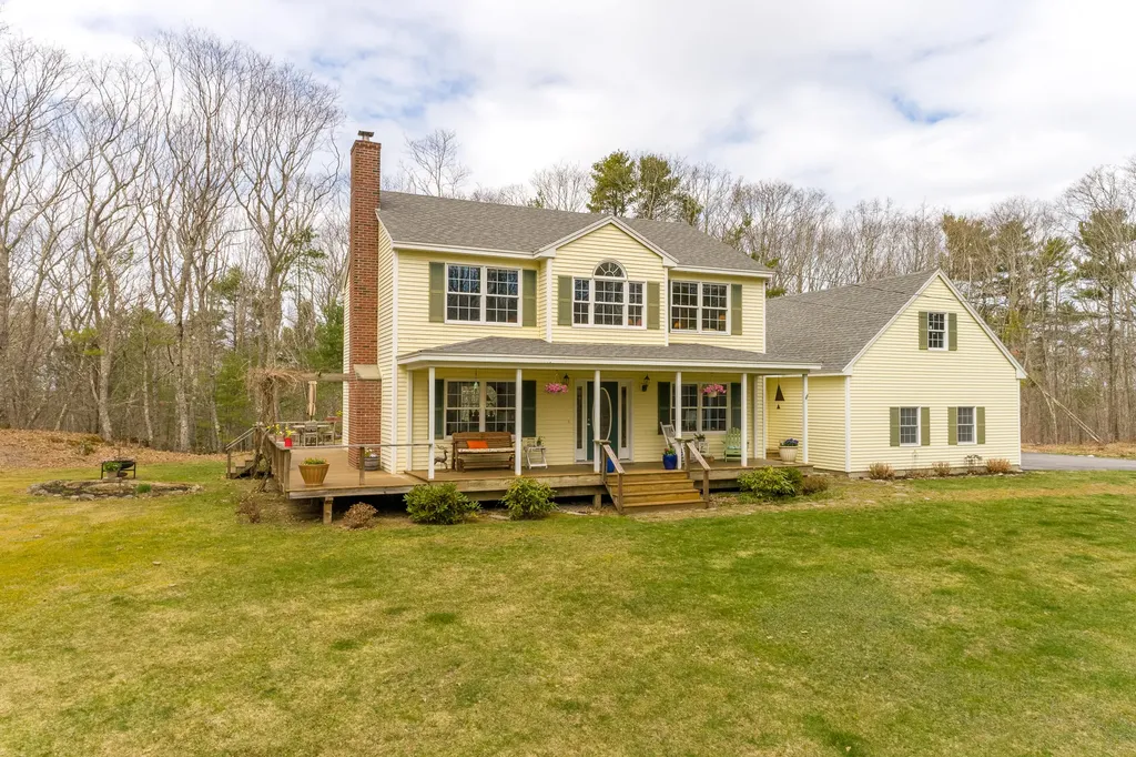 49 Stonewall Road Harpswell ME 04079