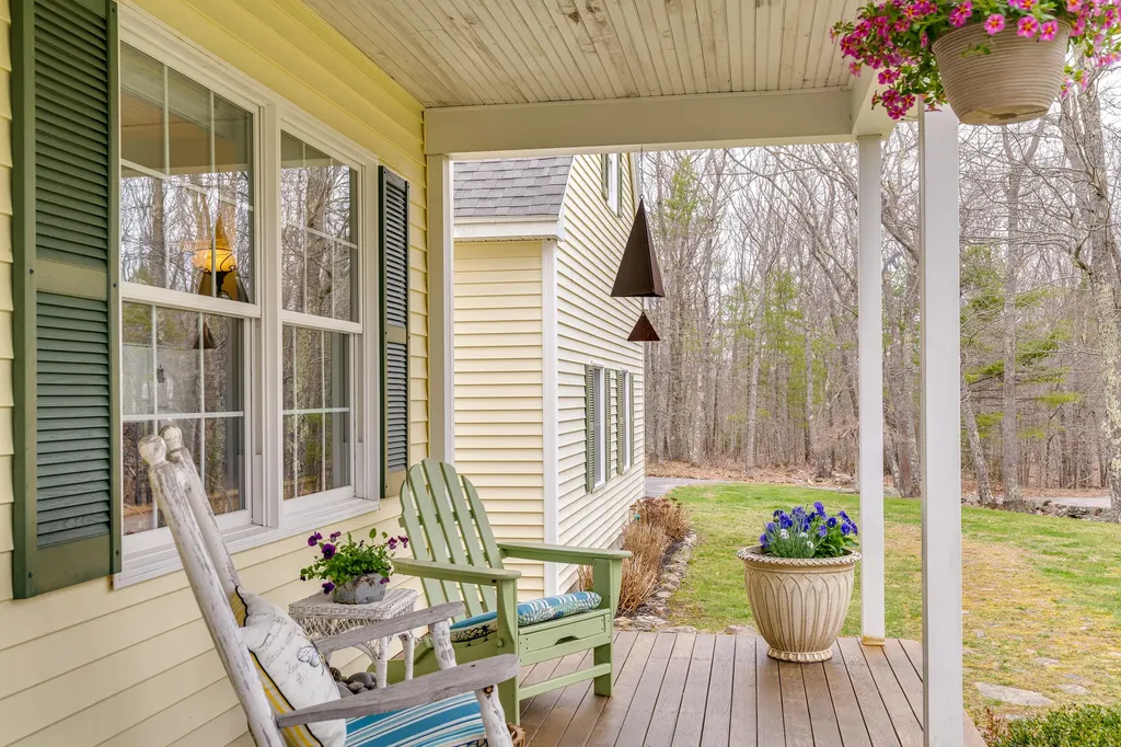 49 Stonewall Road Harpswell ME 04079