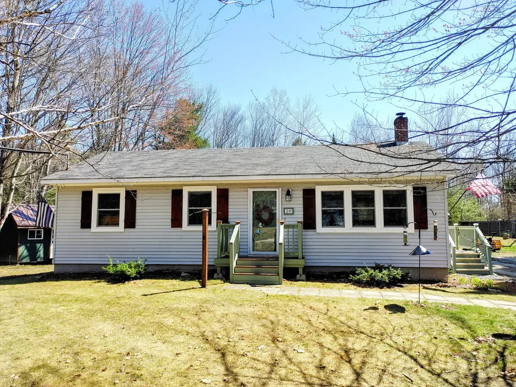 20 Pamela Drive Winthrop ME 04364