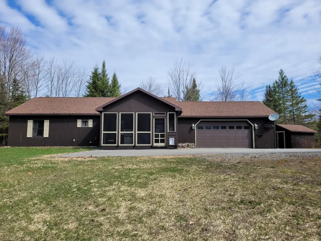 541 Stevens Road Unity ME 04988