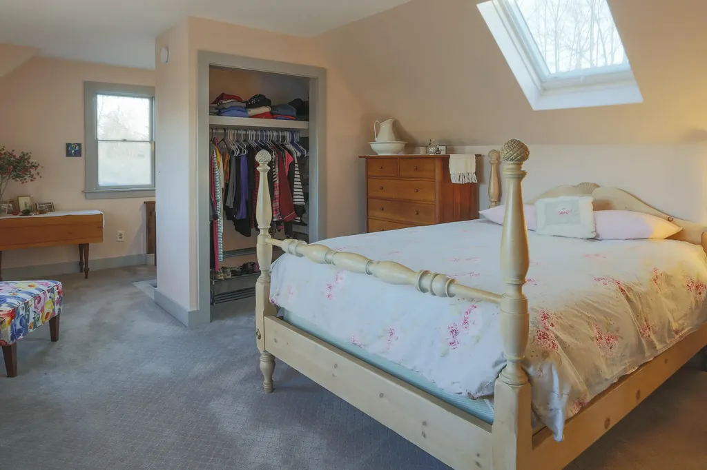 42 Grove Street Belfast ME 04915