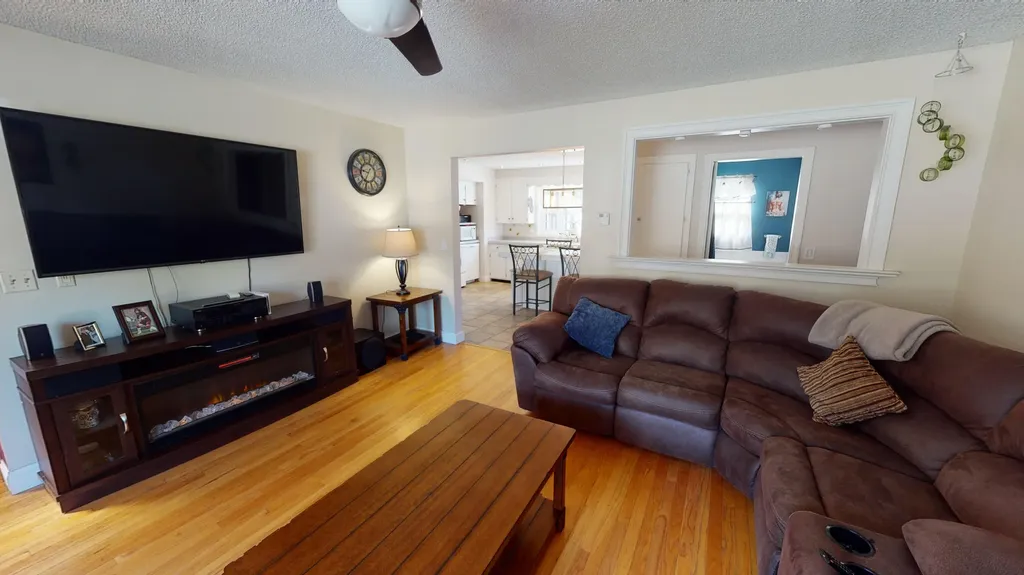 1377 Sabattus Street Lewiston ME 04240