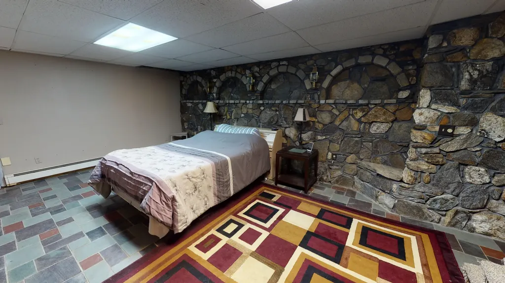 1377 Sabattus Street Lewiston ME 04240