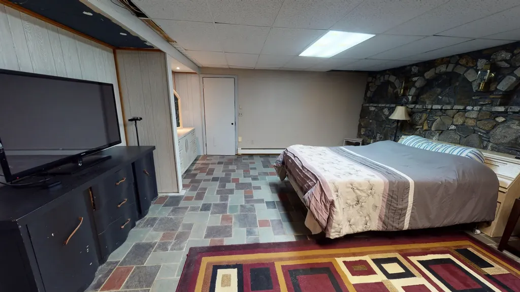 1377 Sabattus Street Lewiston ME 04240