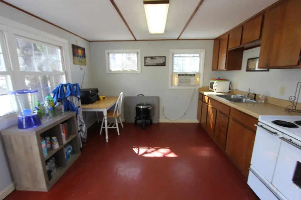 1377 Sabattus Street Lewiston ME 04240