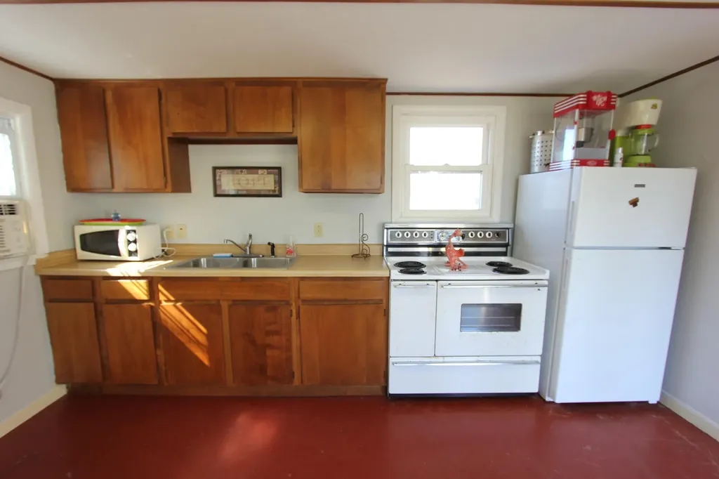 1377 Sabattus Street Lewiston ME 04240