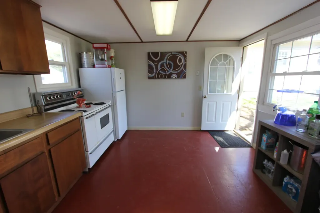 1377 Sabattus Street Lewiston ME 04240