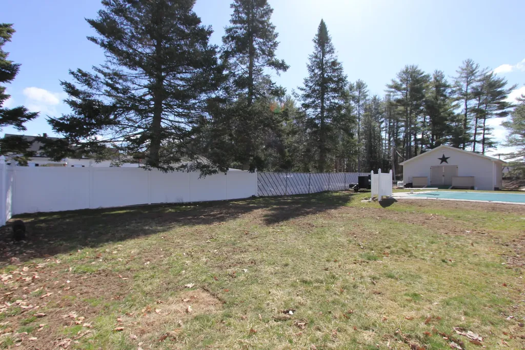 1377 Sabattus Street Lewiston ME 04240
