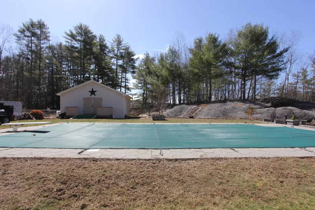 1377 Sabattus Street Lewiston ME 04240