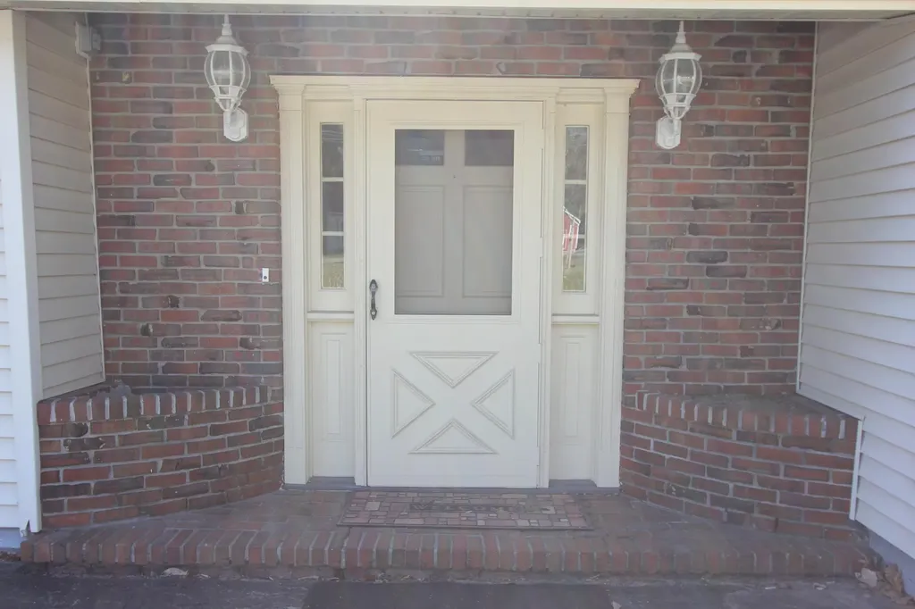 1377 Sabattus Street Lewiston ME 04240