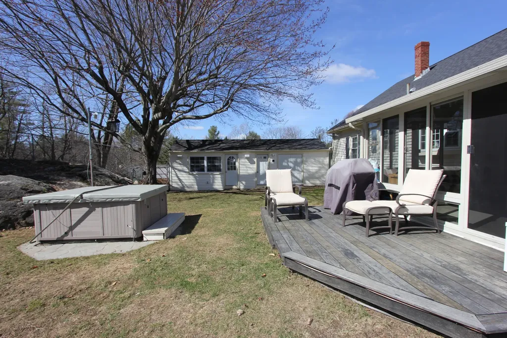 1377 Sabattus Street Lewiston ME 04240