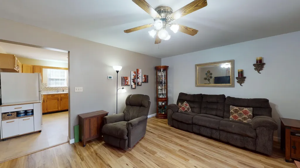 288 Warren Road Monmouth ME 04259