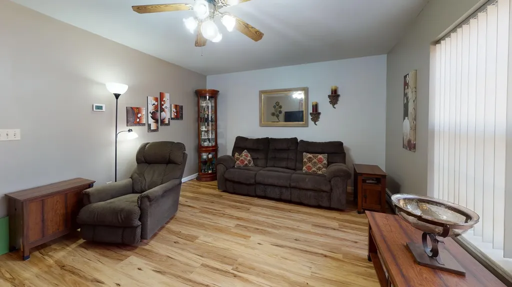 288 Warren Road Monmouth ME 04259