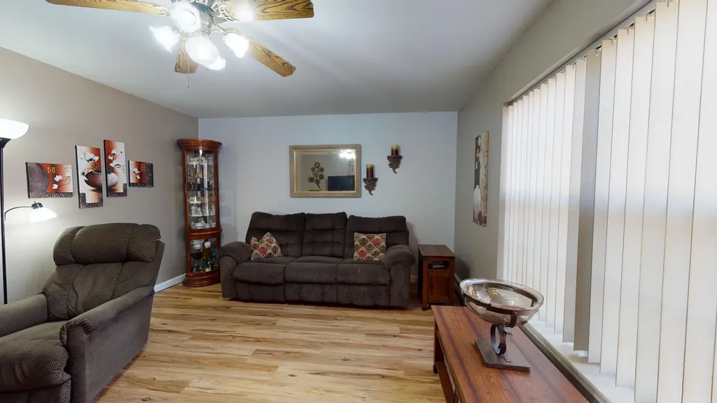 288 Warren Road Monmouth ME 04259