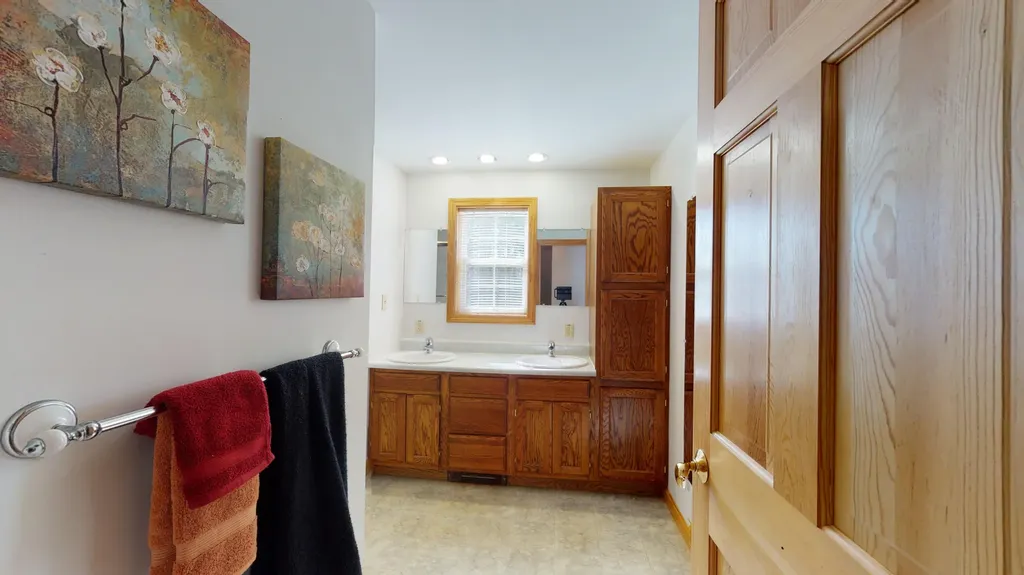 288 Warren Road Monmouth ME 04259
