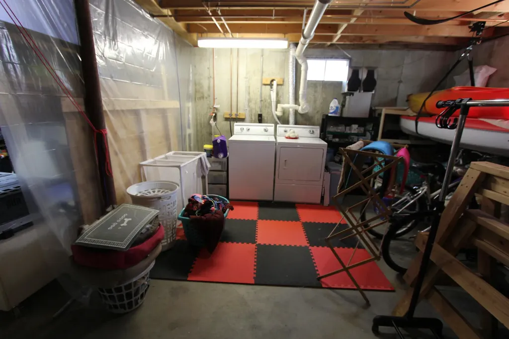 288 Warren Road Monmouth ME 04259