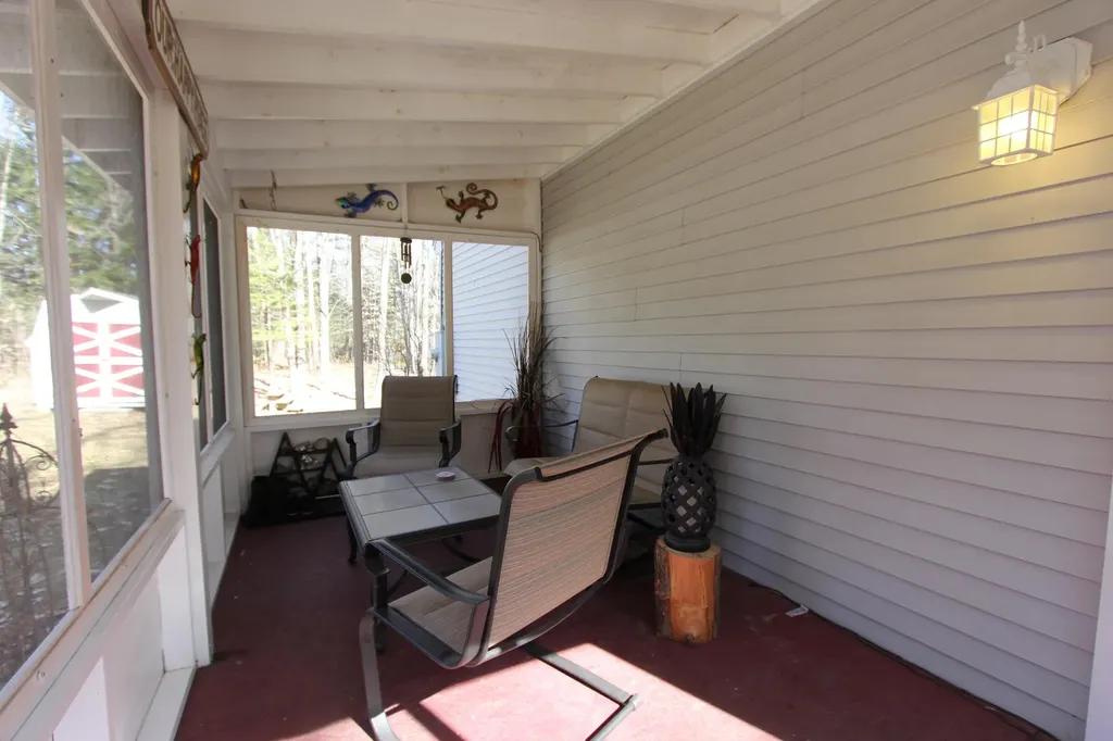 288 Warren Road Monmouth ME 04259