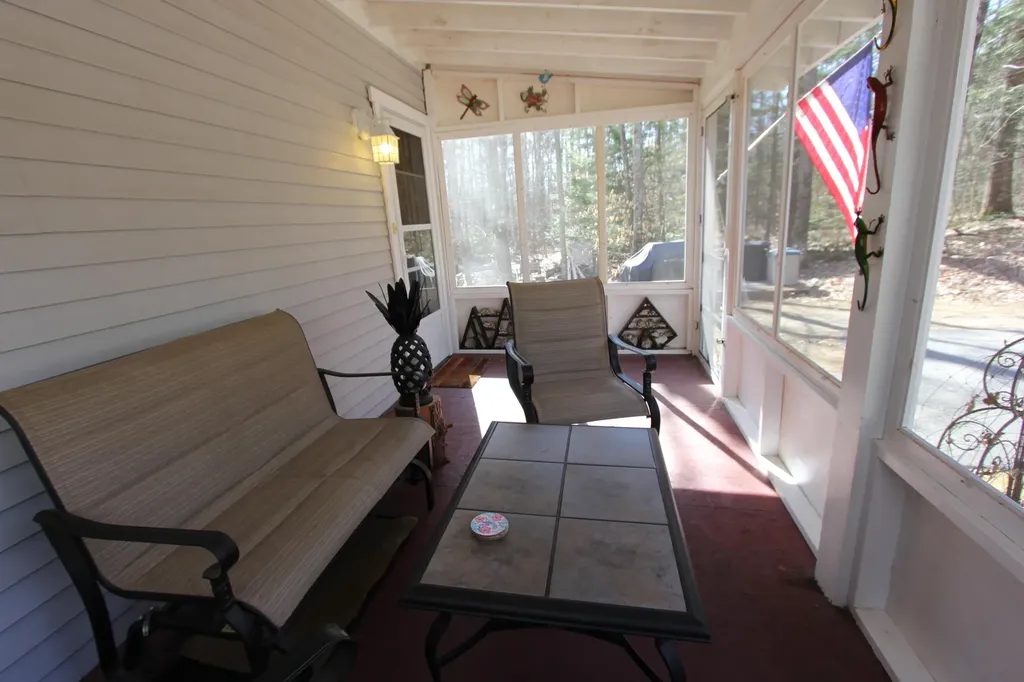 288 Warren Road Monmouth ME 04259