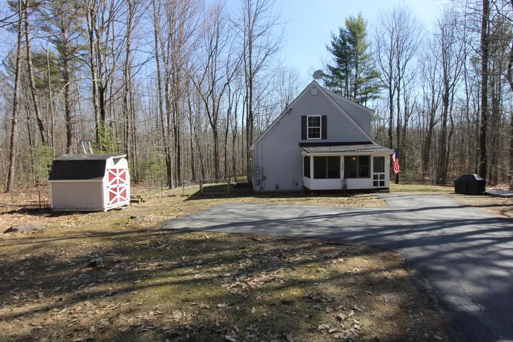 288 Warren Road Monmouth ME 04259
