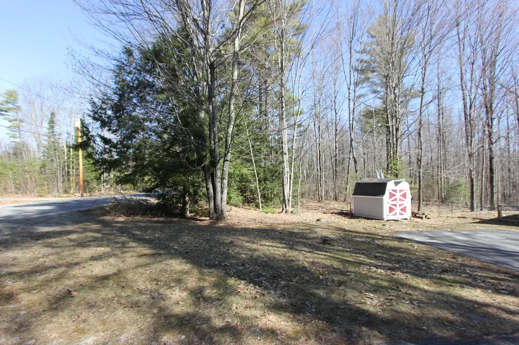 288 Warren Road Monmouth ME 04259
