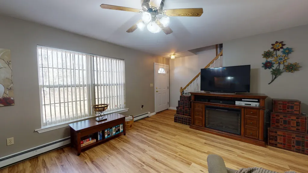 288 Warren Road Monmouth ME 04259