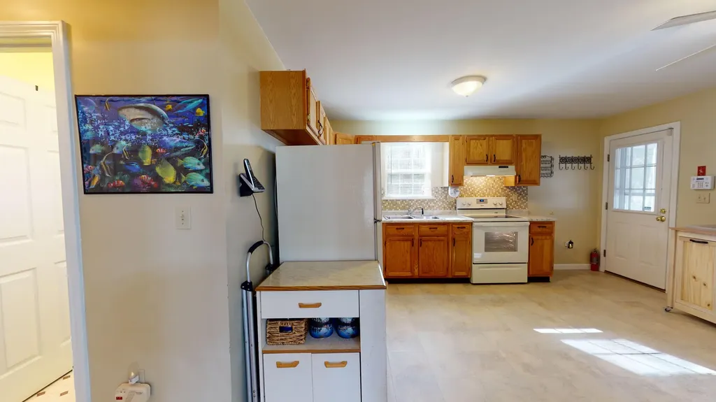 288 Warren Road Monmouth ME 04259