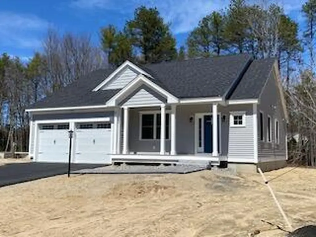 17 Conservation Drive Kennebunk ME 04043
